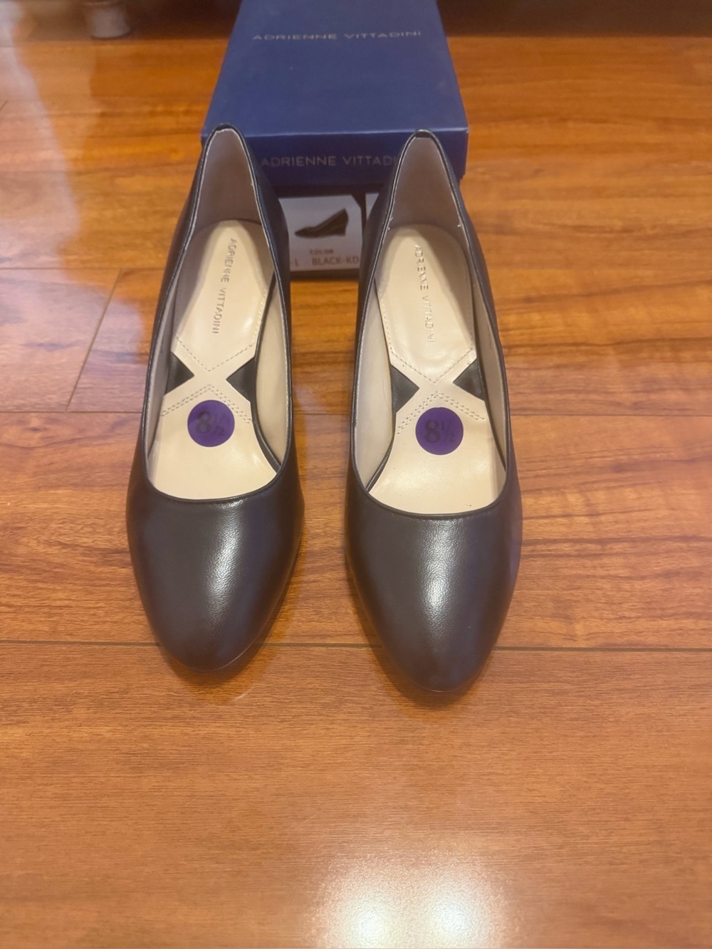 Adrienne Vittadini Black Classic Leather Pumps Wore once!!